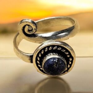 Ring met steentje