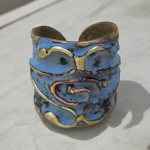 Gekleurde patina ring