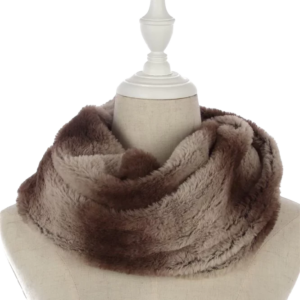 Zachte warme imitatiebont met visgraatmotief