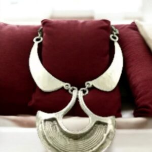 Handgemaakte tinnen halsketting