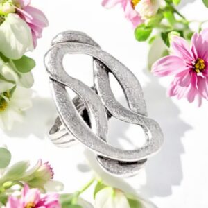 Handgemaakte tinnen ring