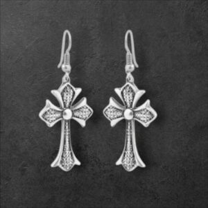 Zilvere oorbellen met kruisontwerp